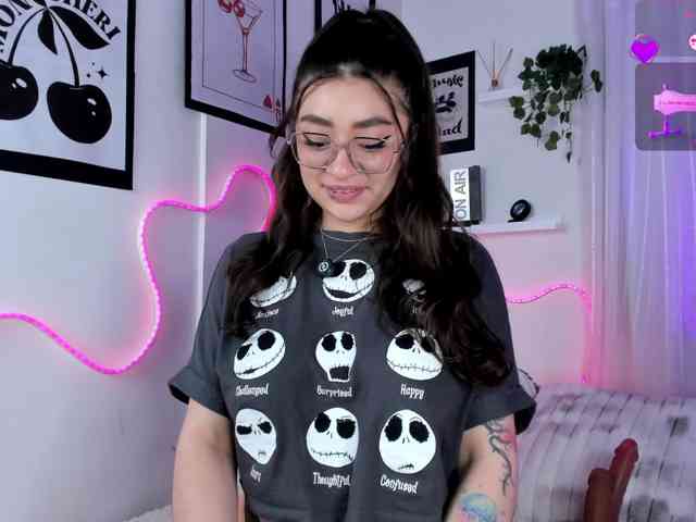 Samii-Evans's webcam live show