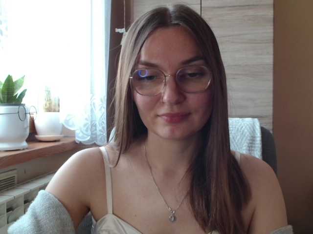 Ellyxcute live cam on BongaCams