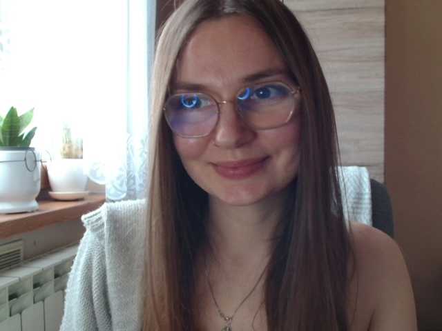 Ellyxcute live cam on BongaCams