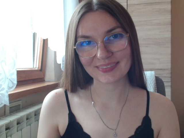 Ellyxcute live cam on BongaCams
