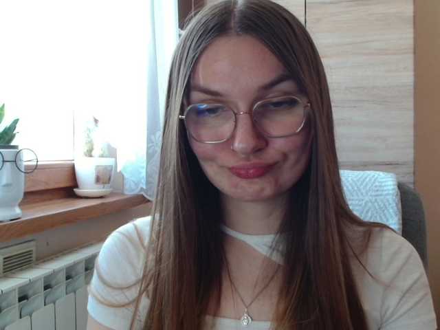 Ellyxcute live cam on BongaCams