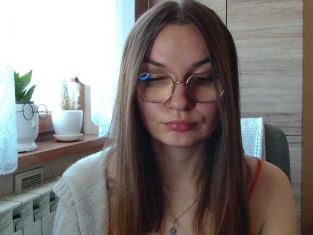 Ellyxcute, en vivo ahora en BongaCams