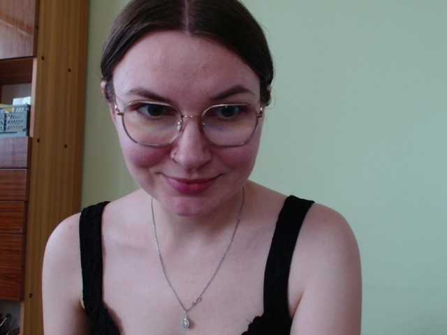 Ellyxcute live cam on BongaCams