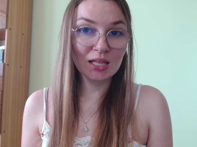 Ellyxcute live webcam show
