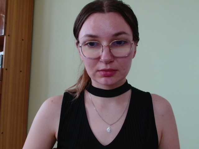 Ellyxcute live cam on BongaCams