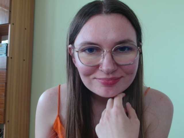 Ellyxcute live cam on BongaCams