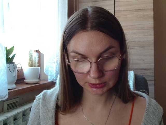 Ellyxcute live cam on BongaCams
