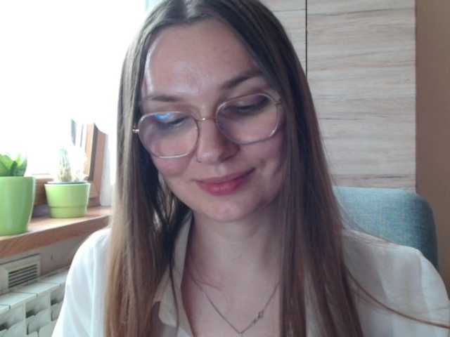 Ellyxcute live cam on BongaCams