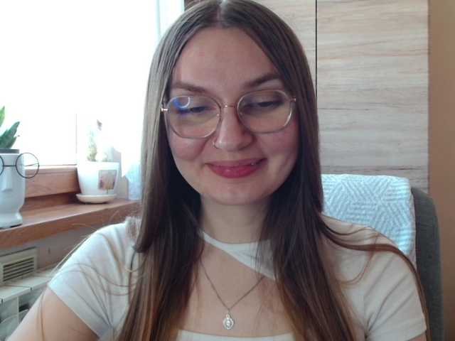 Ellyxcute live cam on BongaCams