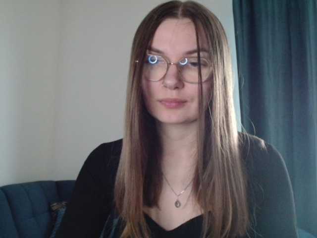 Ellyxcute live cam on BongaCams