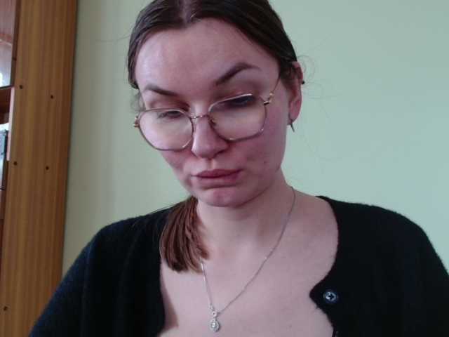 Ellyxcute, live now on BongaCams