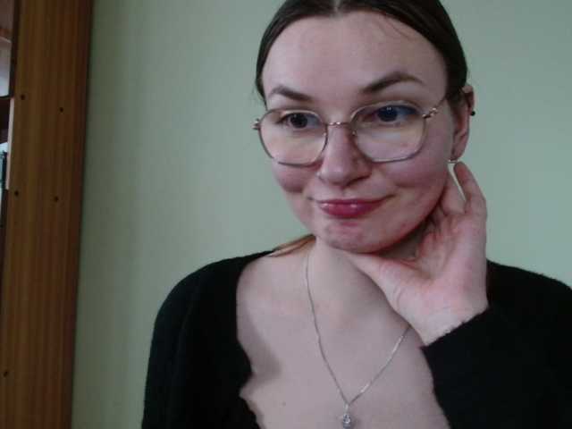 Ellyxcute live cam on BongaCams