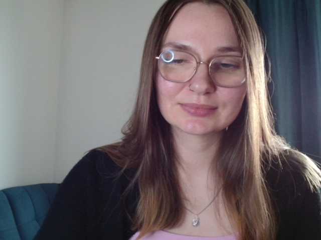 Ellyxcute live cam on BongaCams