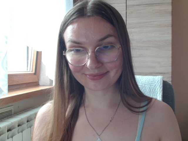 Ellyxcute live cam on BongaCams
