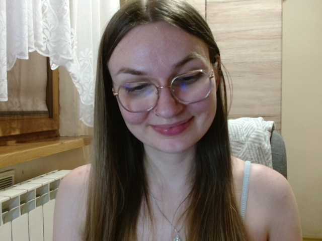 Ellyxcute live cam on BongaCams