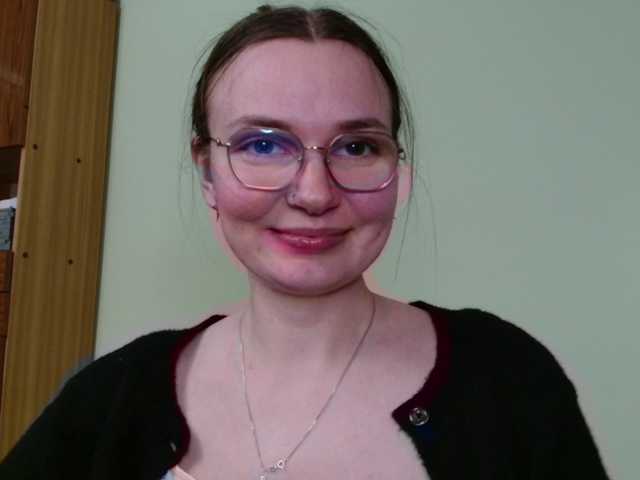 Ellyxcute live cam on BongaCams