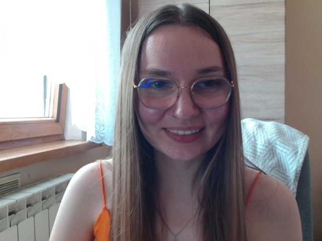 Ellyxcute live cam on BongaCams