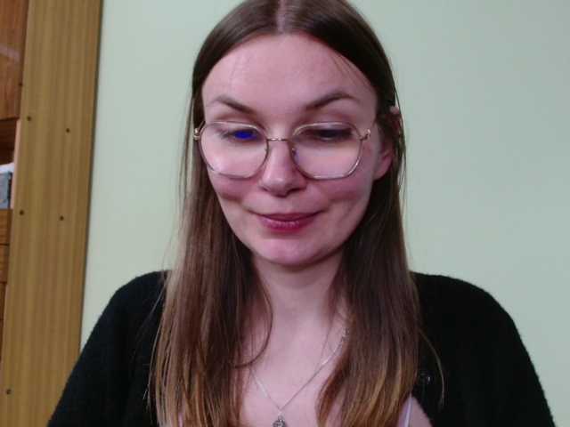 Ellyxcute live cam on BongaCams