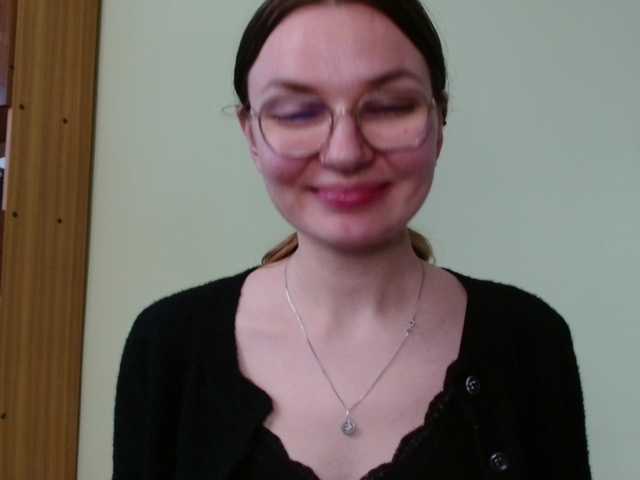 Ellyxcute live cam on BongaCams