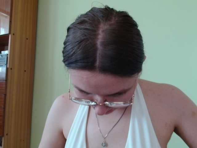 Ellyxcute live cam on BongaCams