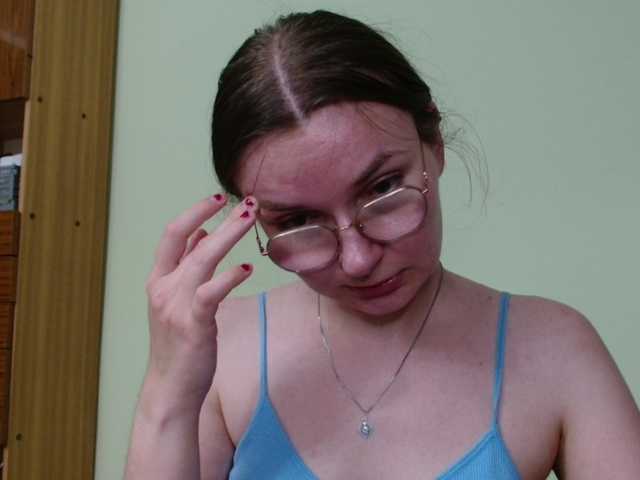 Ellyxcute live cam on BongaCams