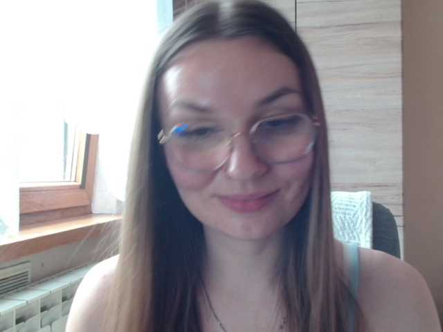 Ellyxcute live cam on BongaCams