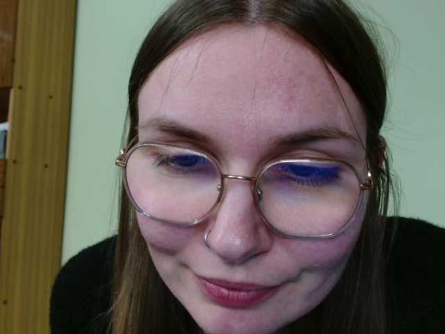 Ellyxcute live cam on BongaCams