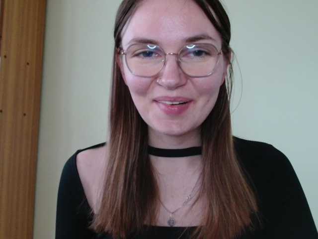 Ellyxcute live cam on BongaCams