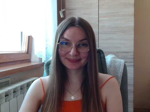 Ellyxcute live cam on BongaCams