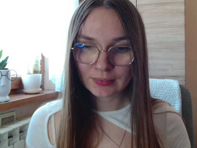 Ellyxcute live cam on BongaCams
