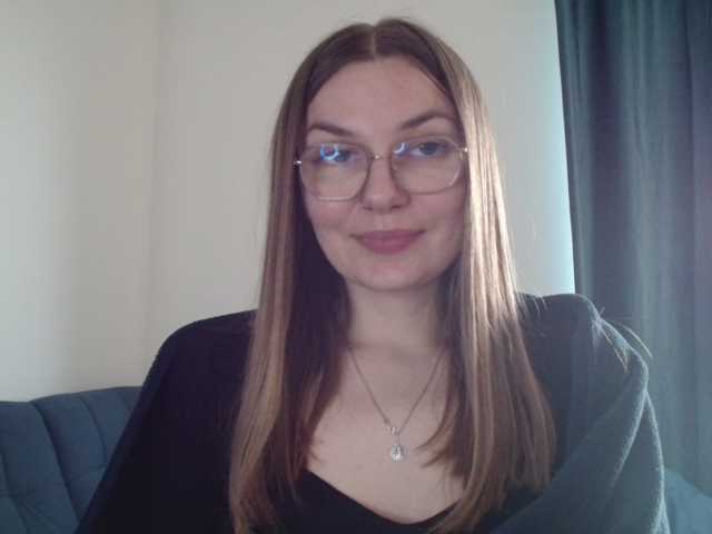 Ellyxcute webcam bongacams model stream image