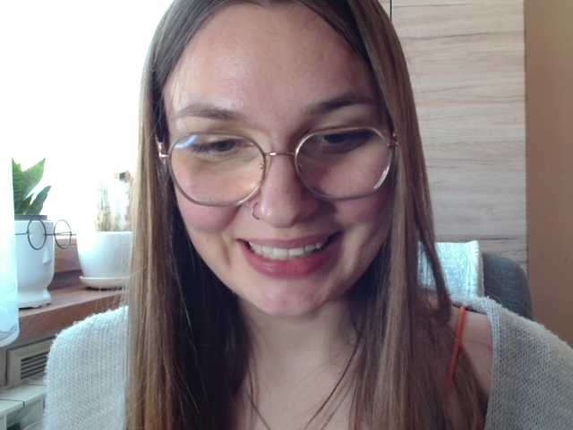 Ellyxcute live cam on BongaCams