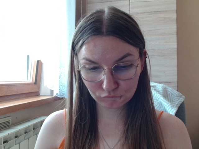 Ellyxcute live cam on BongaCams
