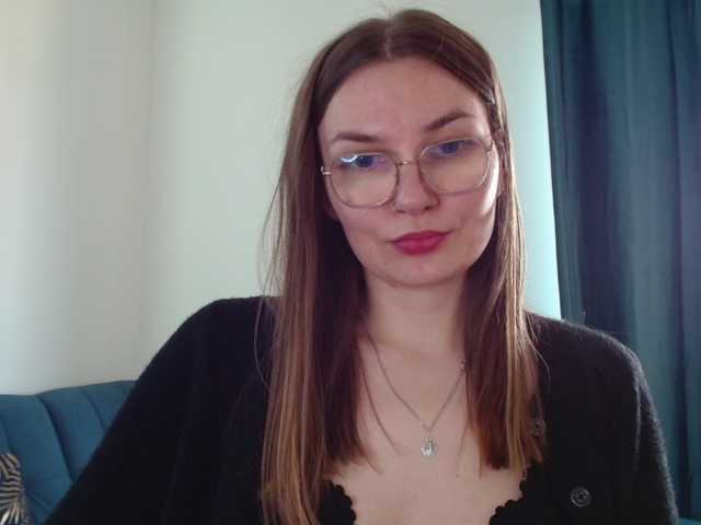 Ellyxcute live cam on BongaCams