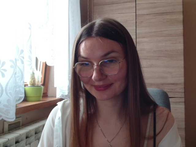 Ellyxcute live cam on BongaCams