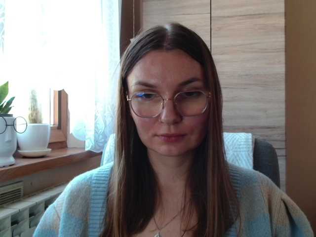 Ellyxcute — live female cam
