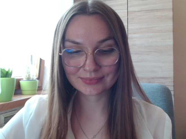 Ellyxcute live cam on BongaCams