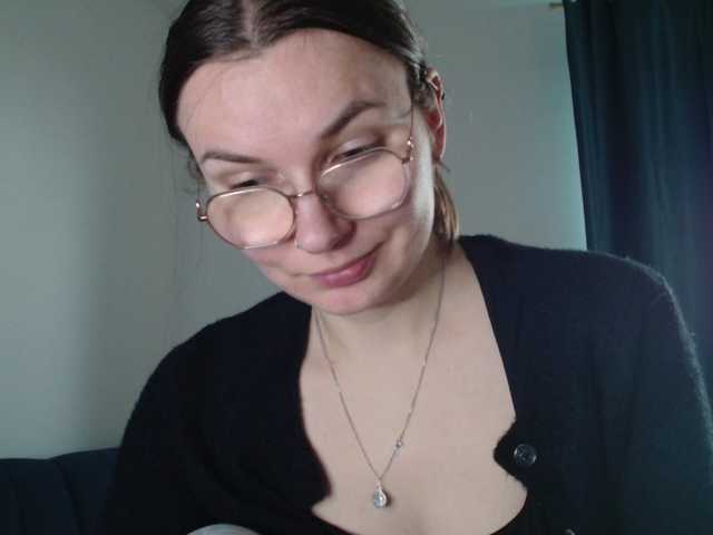 Ellyxcute webcam bongacams model stream image