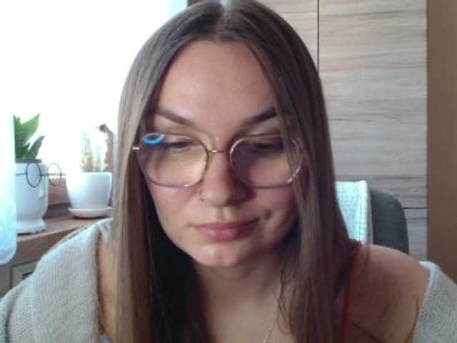Ellyxcute, en vivo ahora en BongaCams