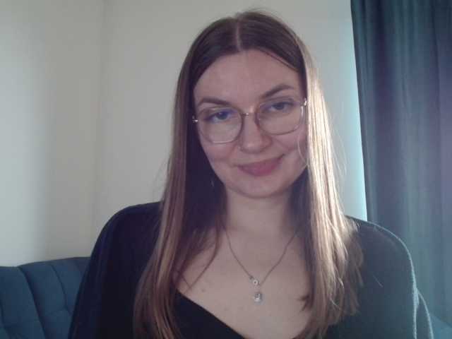 Ellyxcute live cam on BongaCams