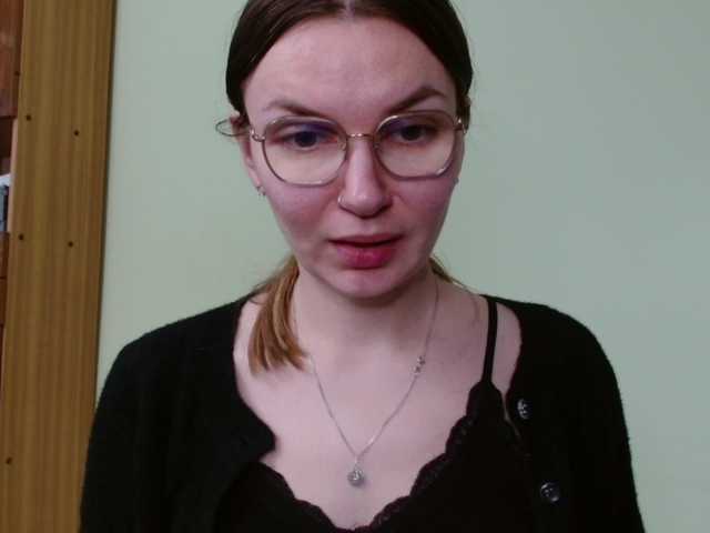 Ellyxcute live cam on BongaCams
