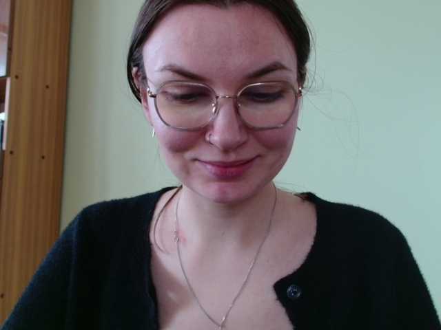Ellyxcute live cam on BongaCams