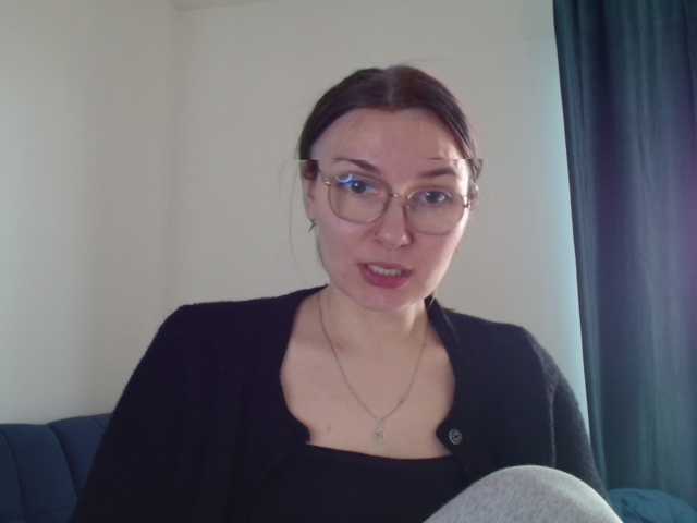 Ellyxcute webcam bongacams model stream image