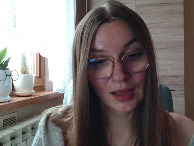 Ellyxcute live cam on BongaCams