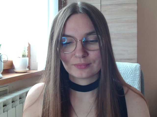 Ellyxcute live cam on BongaCams