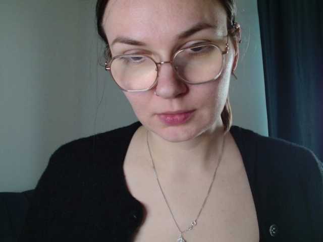 Ellyxcute live cam on BongaCams