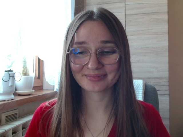 Ellyxcute live cam on BongaCams