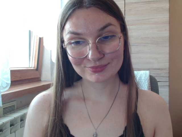 Ellyxcute live cam on BongaCams