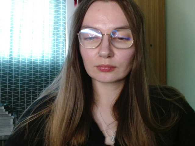 Ellyxcute in webcam