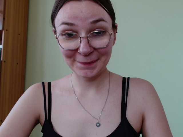 Ellyxcute live cam on BongaCams